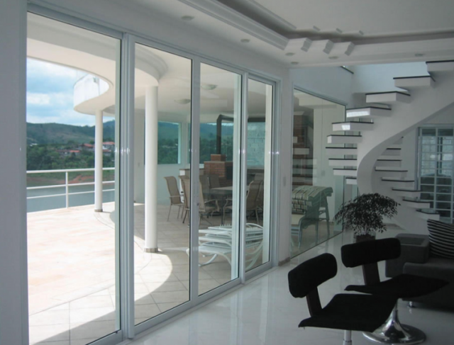 Porta de Vidro Comum