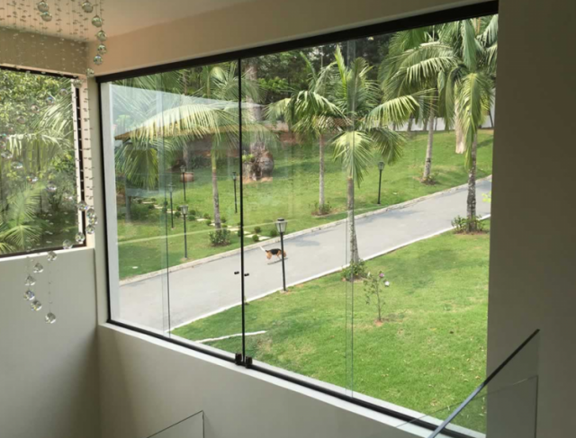 Janela de Vidro Comum